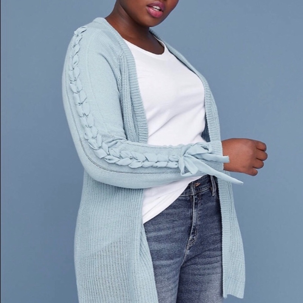 CHIFFON LACE-UP SLEEVE OVERPIECE SWEATER NWT